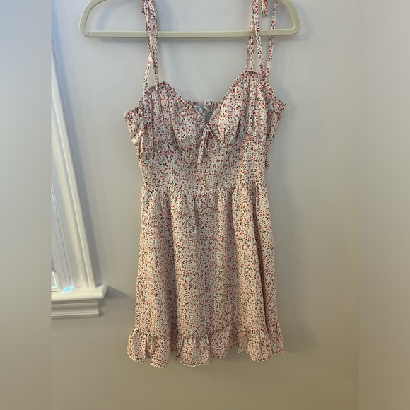 Summery flowy floral patterned dress - Picture 2 of 4